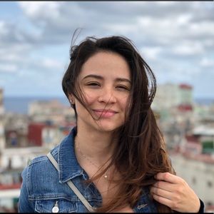 Meet your Posher, Ashley